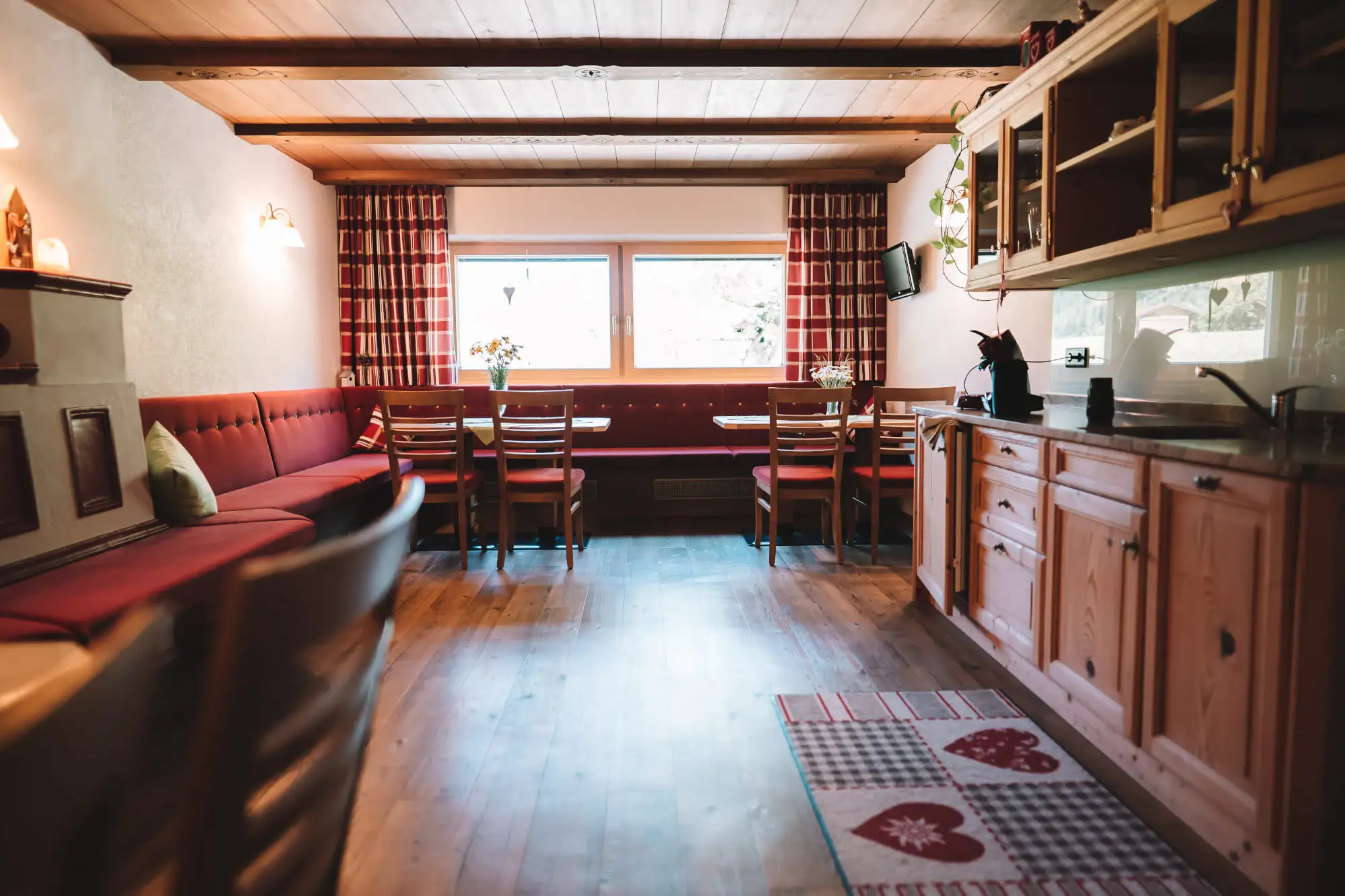 Shared room with kitchen at SennHOF Lechtal – ideal for groups